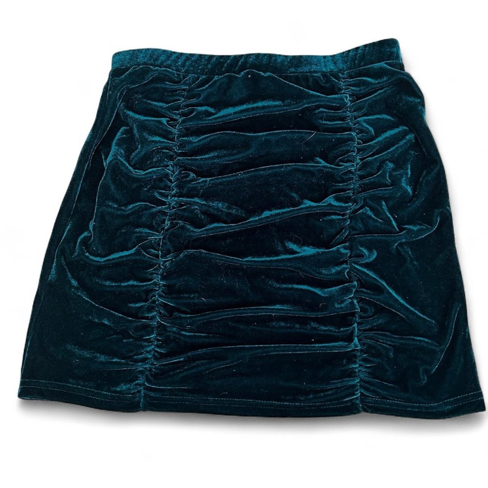 New!!! Fanco green soft warm velvet ruched mini skirt
